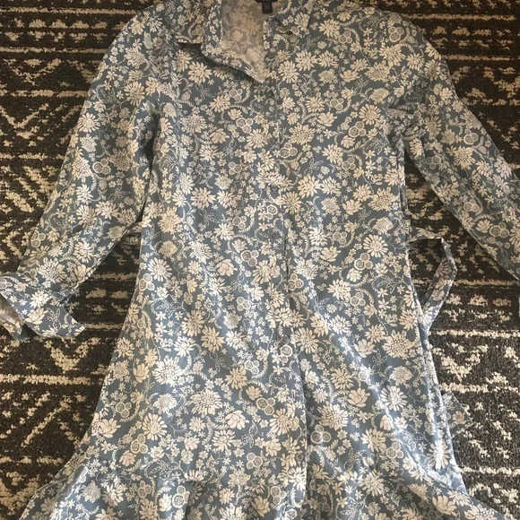 Dress - Picture 5 of 6